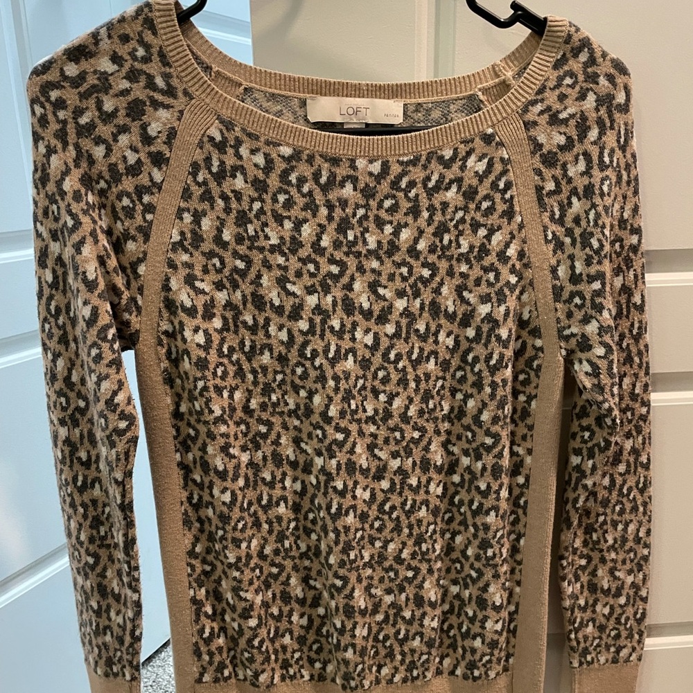 Women’s sweater